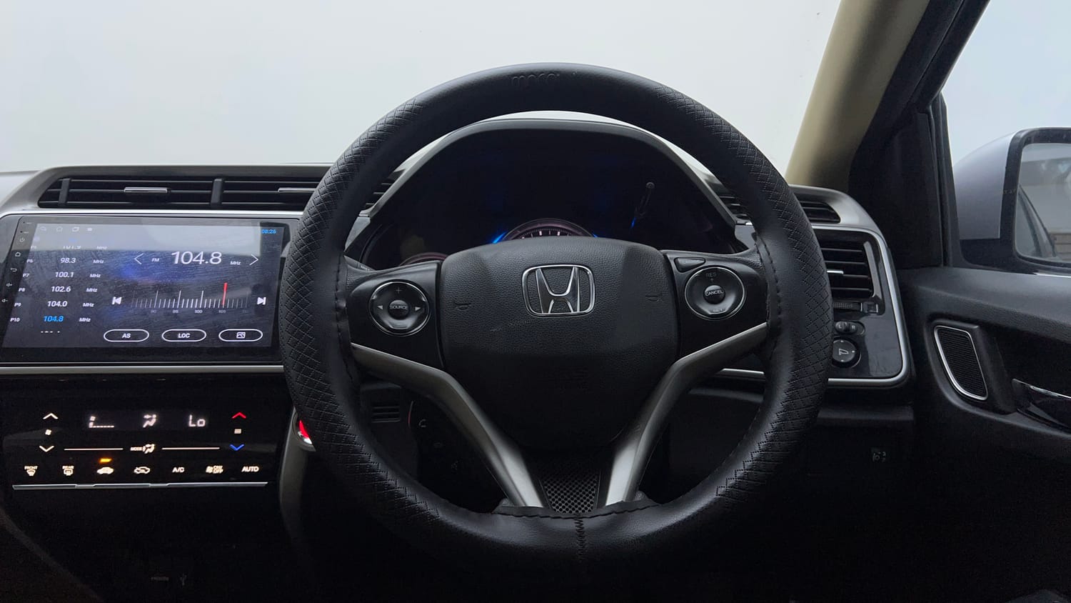 Used 2019 Honda City V Petrol Petrol Manual interior STEERING VIEW
