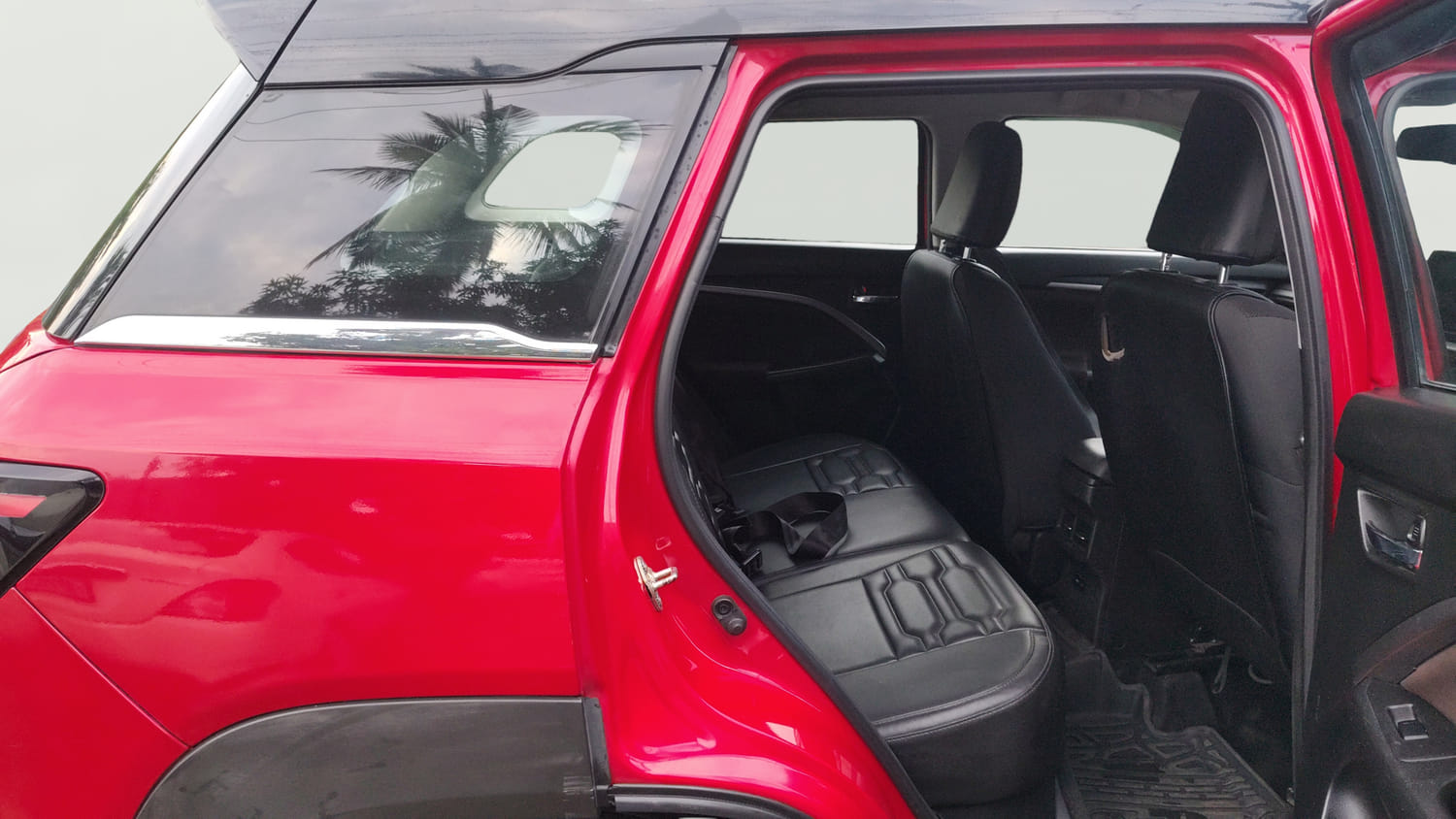 Used 2023 Maruti Suzuki Brezza ZXi Plus Petrol Manual interior RIGHT SIDE REAR DOOR CABIN VIEW