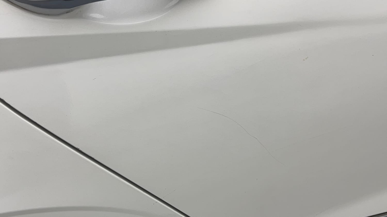 Used 2020 Hyundai New i20 Asta (O) 1.0 Turbo DCT Petrol Automatic dents MINOR SCRATCH