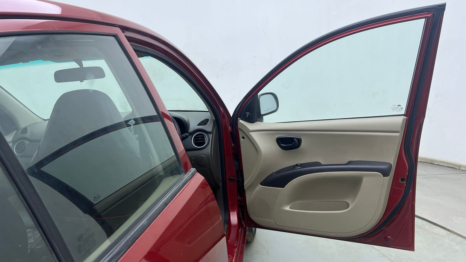 Used 2012 Hyundai i10 Era 1.1 iRDE2 Petrol Manual interior RIGHT FRONT DOOR OPEN VIEW