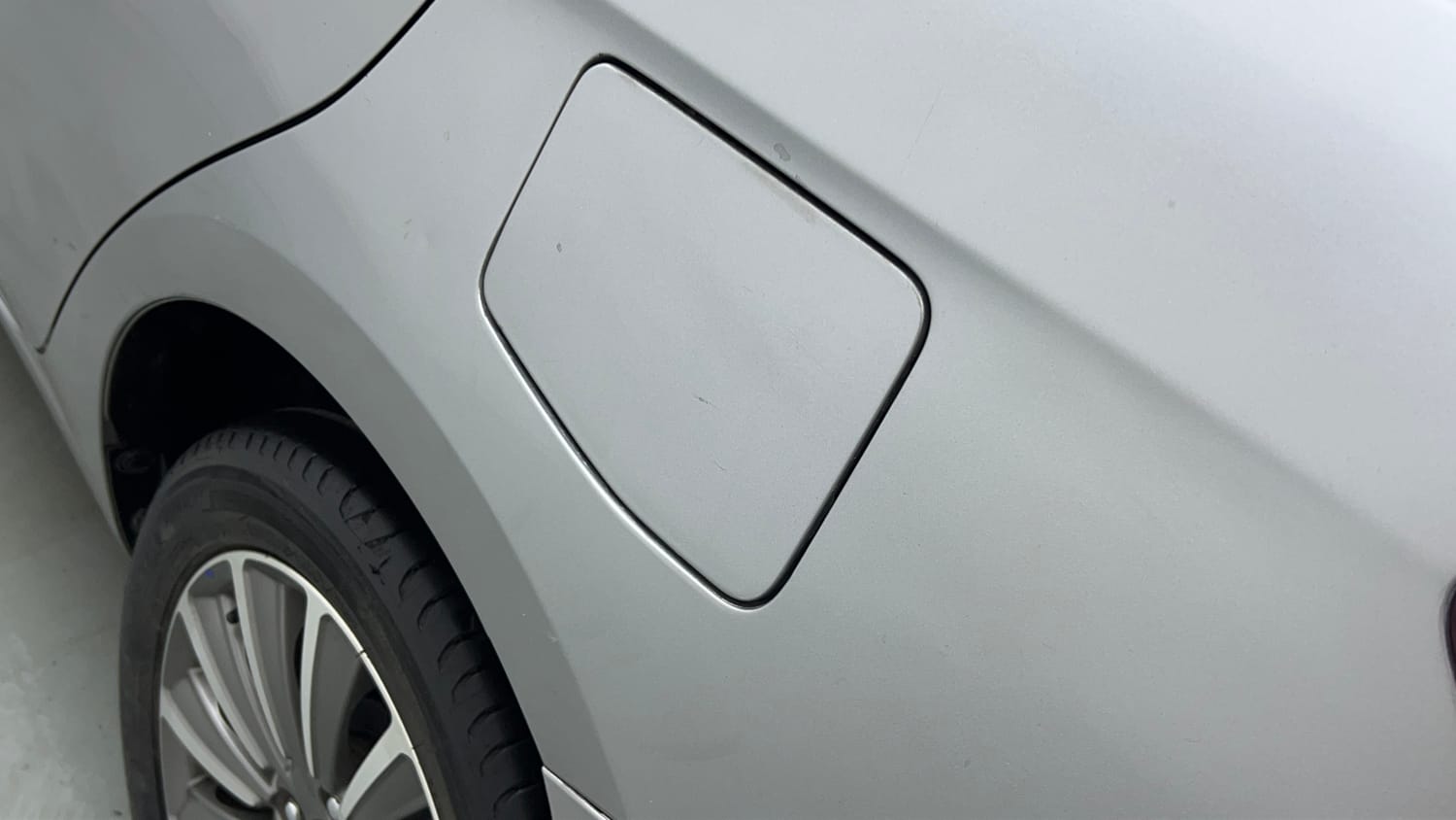 Used 2020 Maruti Suzuki Ciaz Alpha Hybrid 1.5 Petrol Manual dents MINOR DENT
