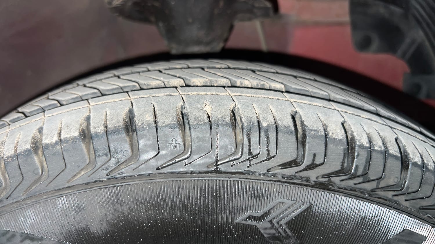 Used 2016 Hyundai Eon Era + AirBag Petrol Manual tyres RIGHT FRONT TYRE TREAD VIEW