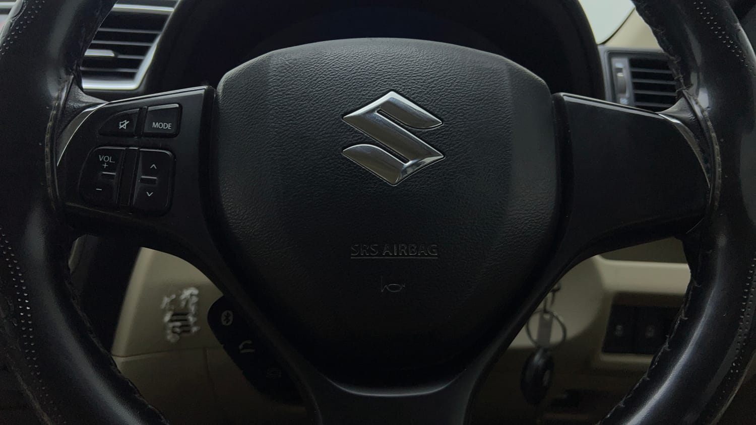 Used 2024 Maruti Suzuki Ciaz Sigma 1.5 Petrol Manual top_features Airbags