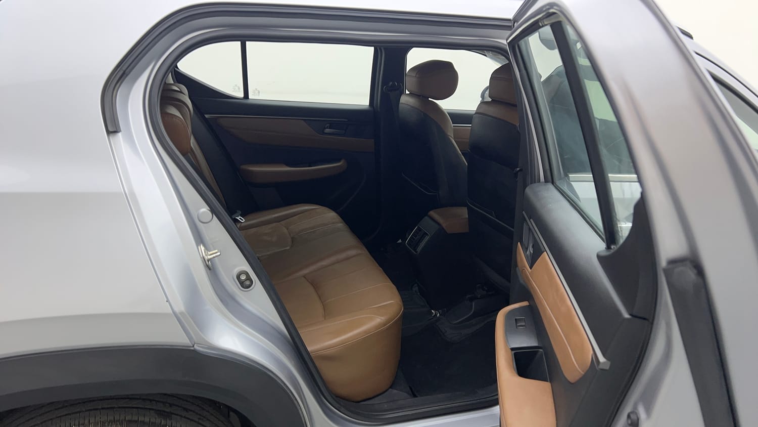 Used 2025 Honda Elevate ZX CVT Petrol Automatic interior RIGHT SIDE REAR DOOR CABIN VIEW