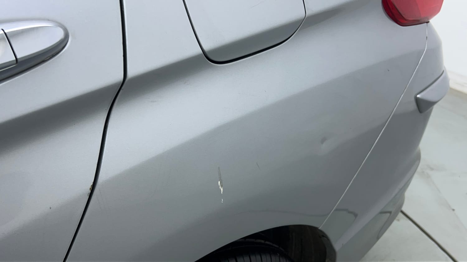 Used 2019 Honda City V Petrol Petrol Manual dents MINOR SCRATCH