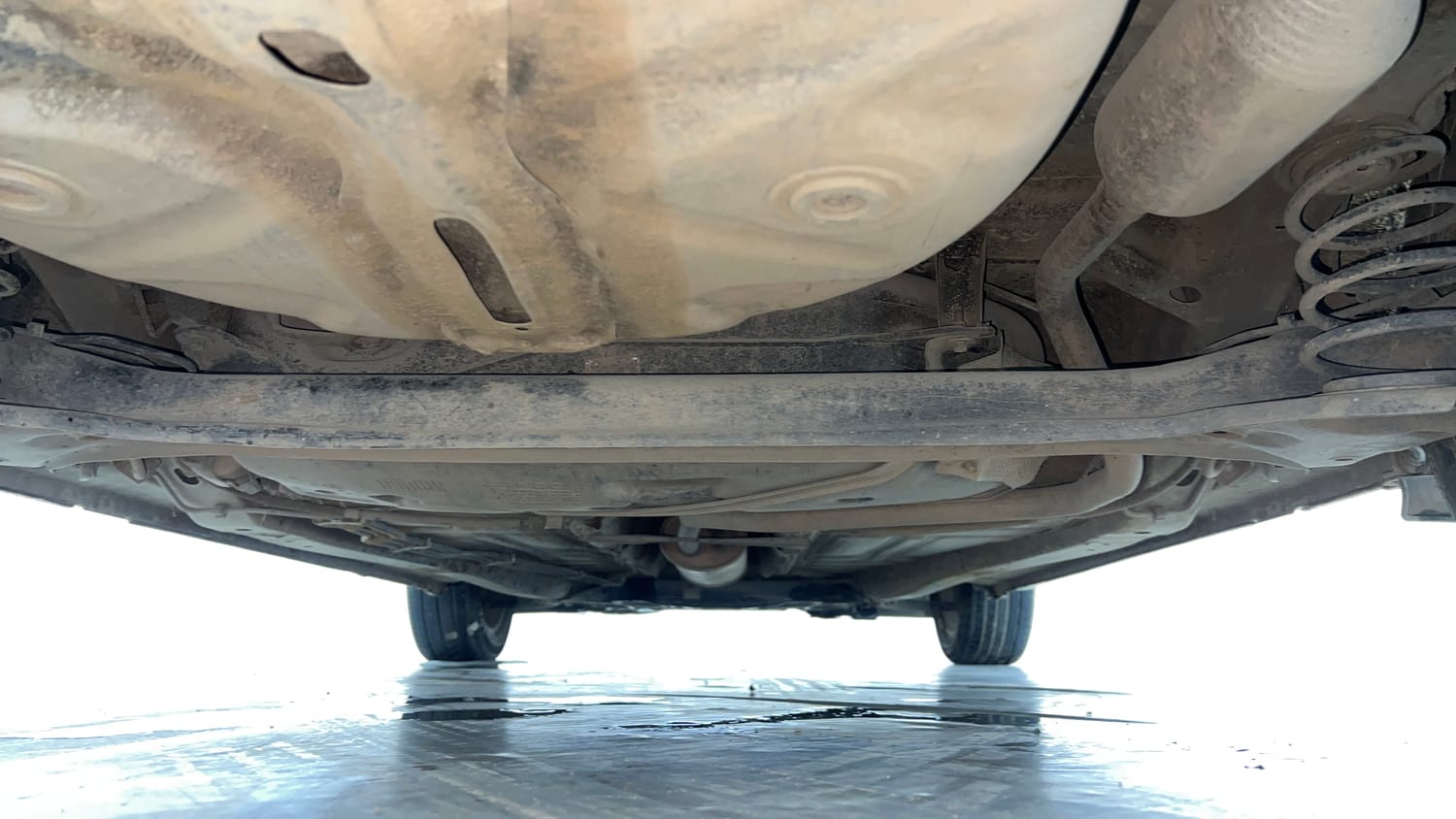 Used 2016 Maruti Suzuki Baleno Zeta 1.2 AT Petrol Automatic extra REAR UNDERBODY VIEW (TAKEN FROM REAR)