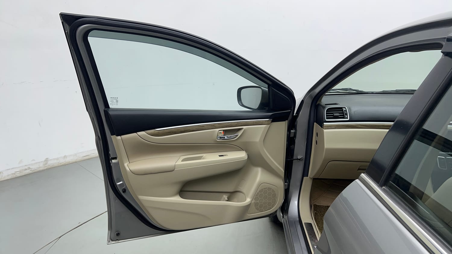 Used 2020 Maruti Suzuki Ciaz Alpha Hybrid 1.5 Petrol Manual interior LEFT FRONT DOOR OPEN VIEW