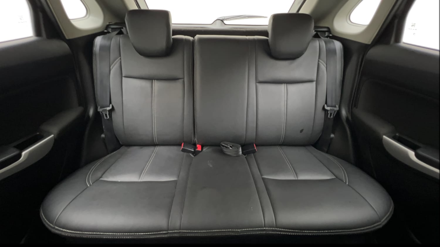 Used 2018 Maruti Suzuki Baleno Delta 1.2 Petrol Manual interior REAR SEAT CONDITION VIEW