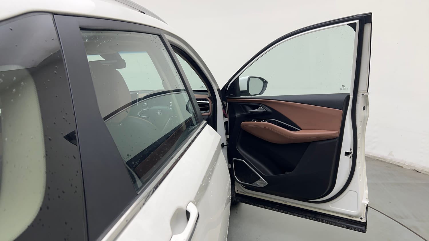 Used 2023 MG Motors Hector Plus Sharp Pro 2.0 Turbo Diesel 7 STR Diesel Manual interior RIGHT FRONT DOOR OPEN VIEW