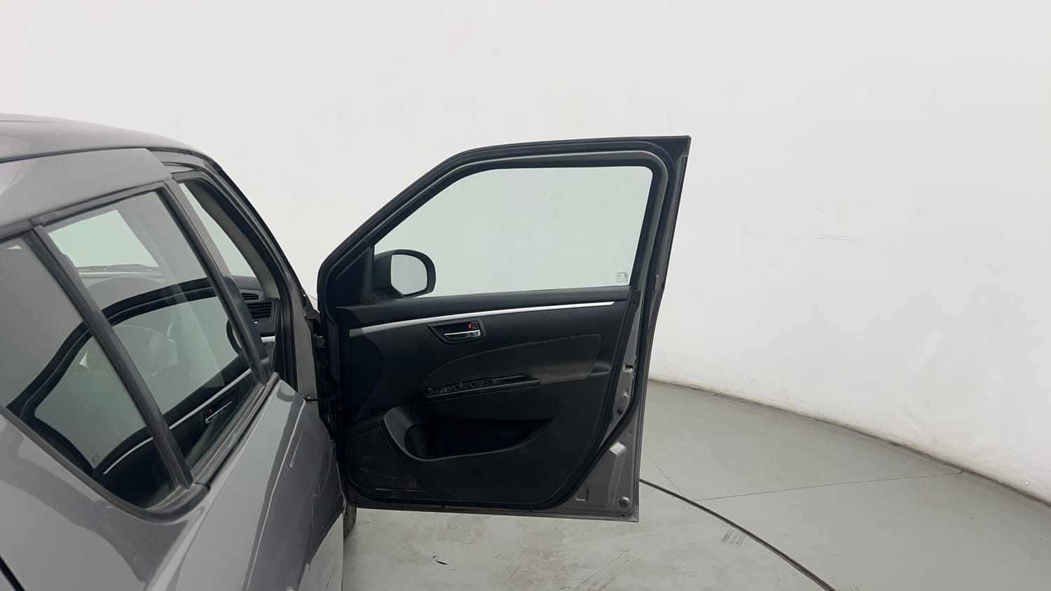 Used 2017 Maruti Suzuki Swift VXi Petrol Manual interior RIGHT FRONT DOOR OPEN VIEW