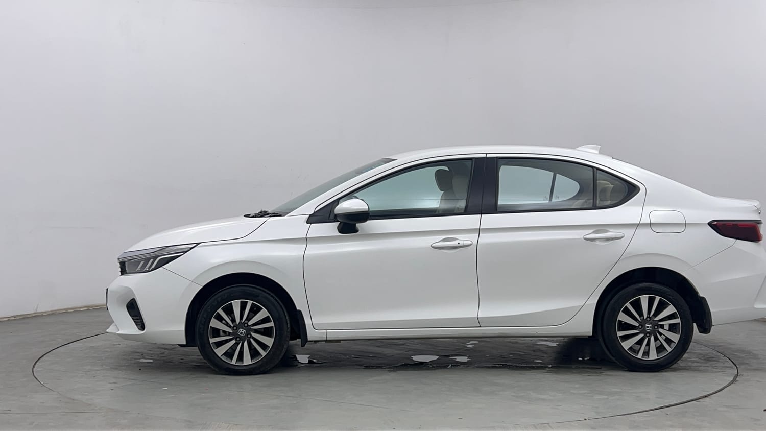 Used 2023 Honda City V Petrol CVT Petrol Automatic exterior LEFT SIDE VIEW