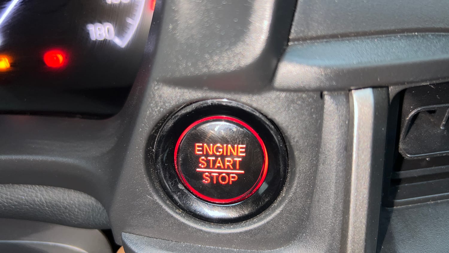 Used 2025 Honda Elevate ZX CVT Petrol Automatic top_features Keyless start