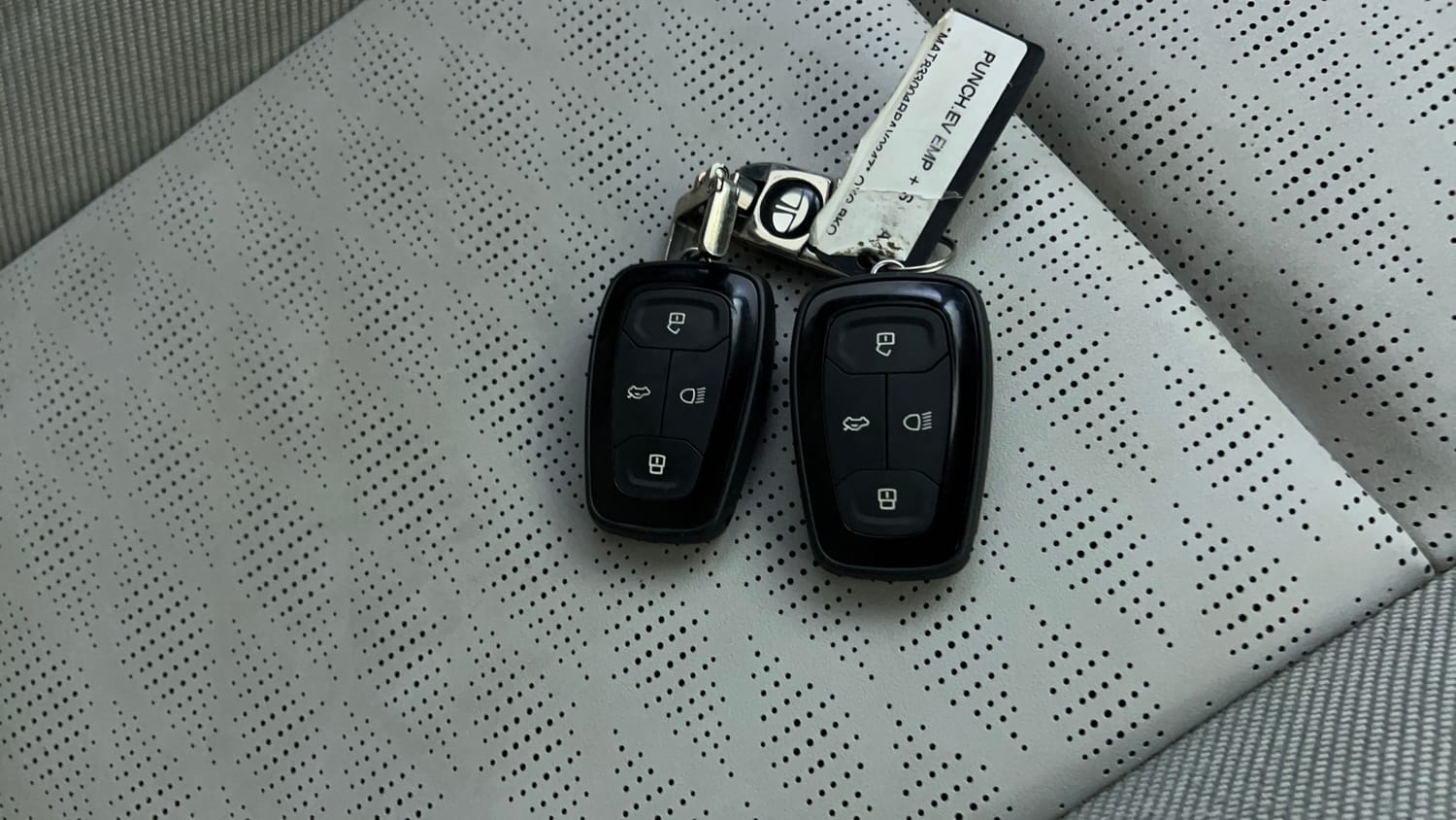 Used 2024 Tata Punch EV Empowered Plus S long Range 7.2 Fast Charger Electric Automatic extra CAR KEY VIEW