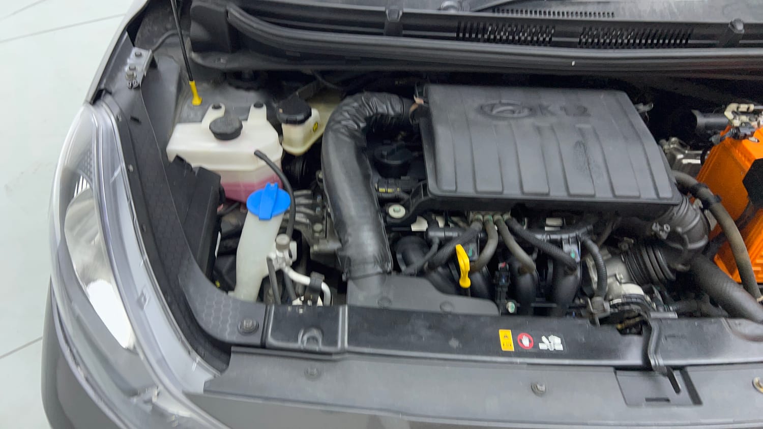 Used 2023 Hyundai Aura SX 1.2 CNG Cng Manual engine ENGINE RIGHT SIDE VIEW