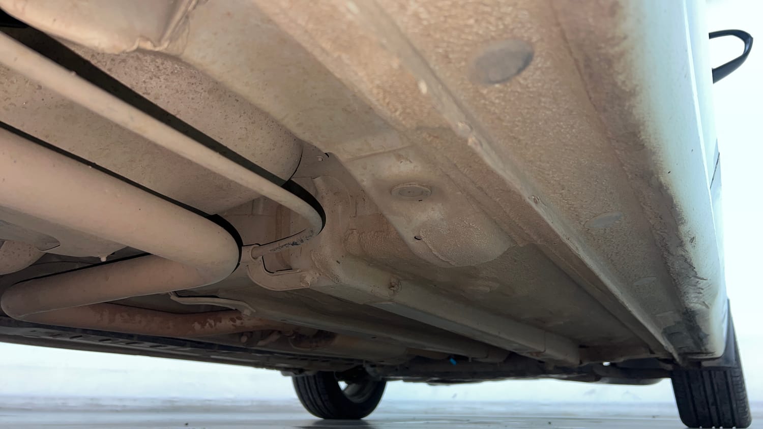 Used 2019 Hyundai Verna SX 1.6 VTVT Petrol Manual extra REAR RIGHT UNDERBODY VIEW