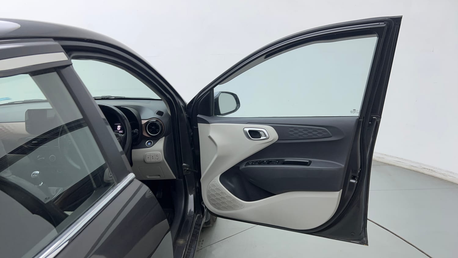 Used 2023 Hyundai Aura SX 1.2 CNG Cng Manual interior RIGHT FRONT DOOR OPEN VIEW