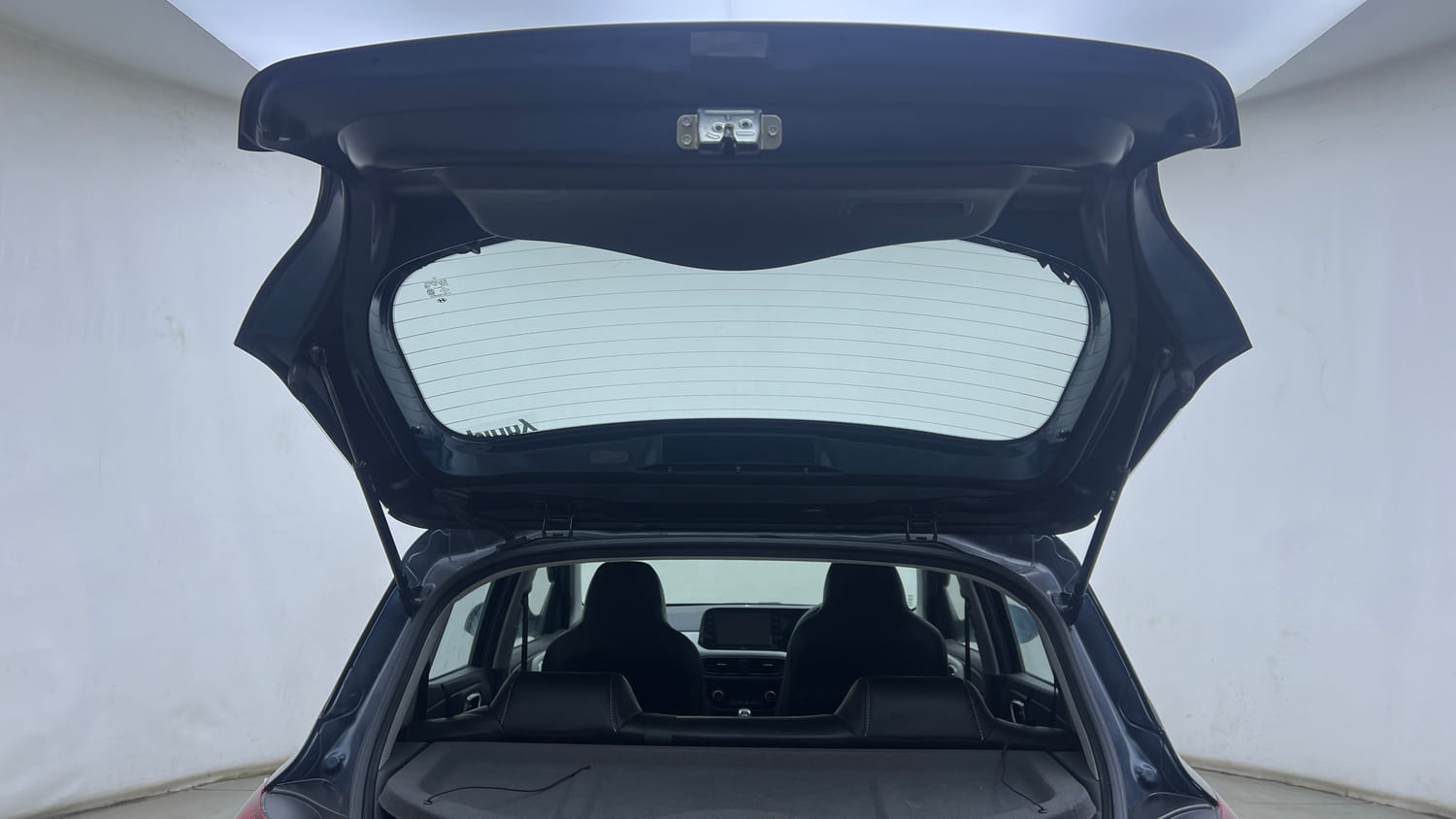 Used 2021 Hyundai Grand i10 Nios Sportz 1.2 Kappa VTVT Petrol Manual interior DICKY DOOR OPEN VIEW