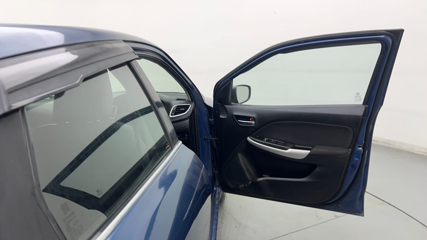 Used 2017 Maruti Suzuki Baleno Delta 1.2 Petrol Manual interior RIGHT FRONT DOOR OPEN VIEW