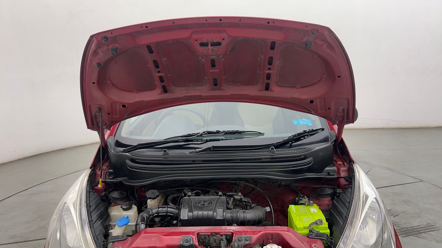 Used 2016 Hyundai Eon Era + AirBag Petrol Manual engine ENGINE & BONNET OPEN FRONT VIEW