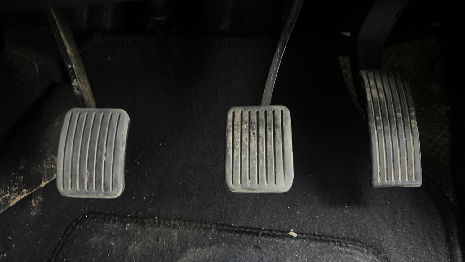 Used 2016 Hyundai Xcent SX 1.2 (O) Petrol Manual interior PEDALS VIEW