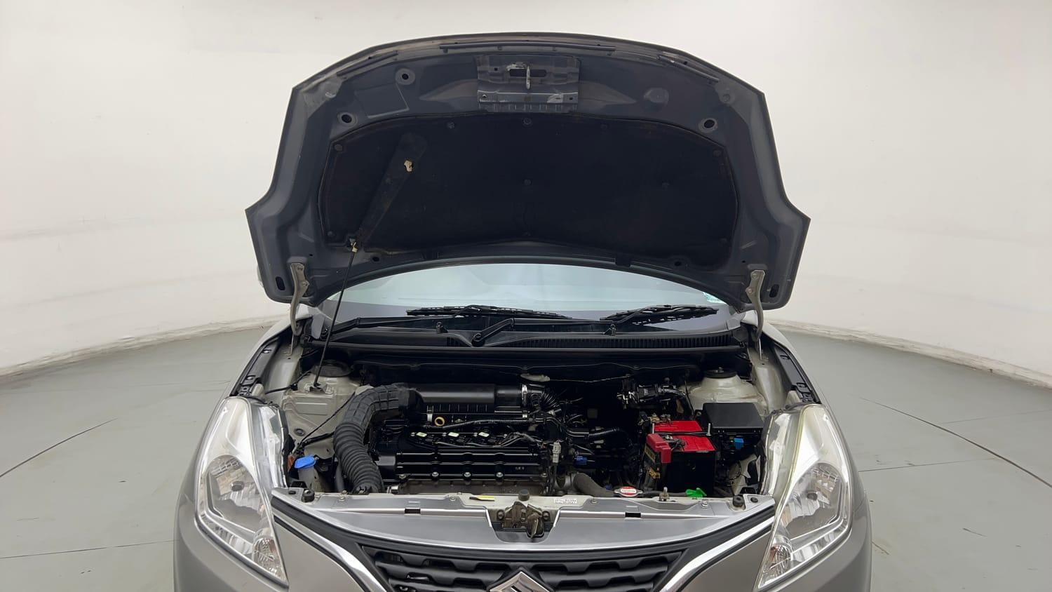 Used 2018 Maruti Suzuki Baleno Delta 1.2 Petrol Manual engine ENGINE & BONNET OPEN FRONT VIEW