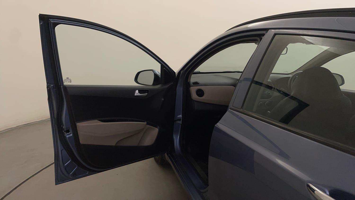 Used 2016 Hyundai Grand i10 Asta AT 1.2 Kappa VTVT (O) Petrol Automatic interior LEFT FRONT DOOR OPEN VIEW