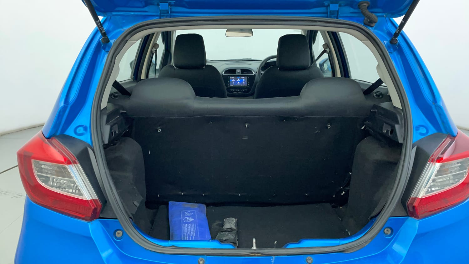 Used 2019 Tata Tiago Revotron XZA Plus Petrol Automatic interior DICKY INSIDE VIEW