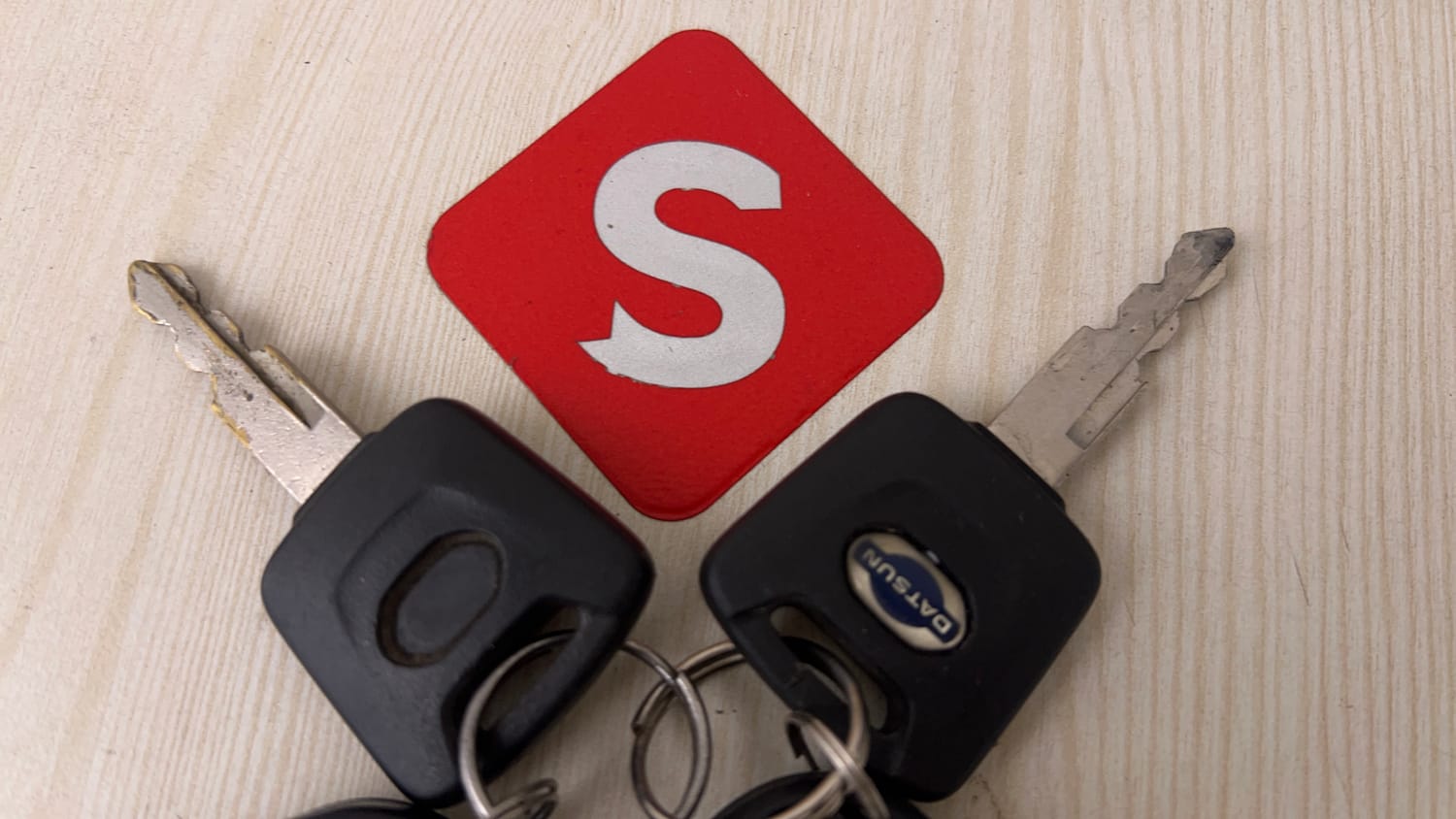 Used 2016 Datsun Redi-GO T Petrol Manual extra CAR KEY VIEW