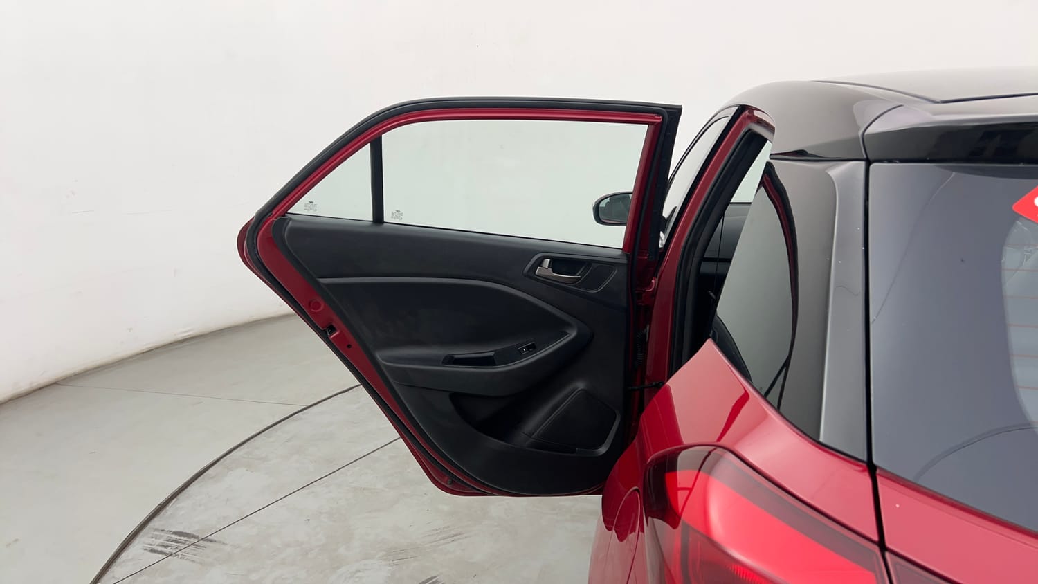 Used 2017 Hyundai Elite i20 Asta 1.2 Dual Tone Petrol Manual interior LEFT REAR DOOR OPEN VIEW