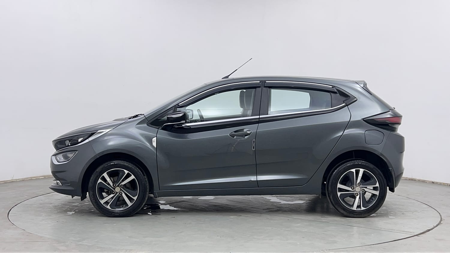 Used 2023 Tata Altroz XZA Petrol Petrol Automatic exterior LEFT SIDE VIEW