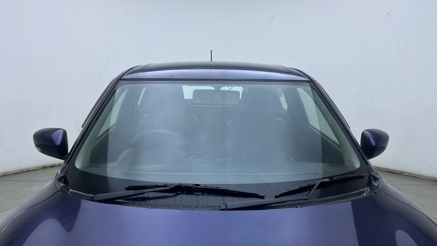 Used 2018 Maruti Suzuki Swift VXi AMT Petrol Automatic exterior FRONT WINDSHIELD VIEW