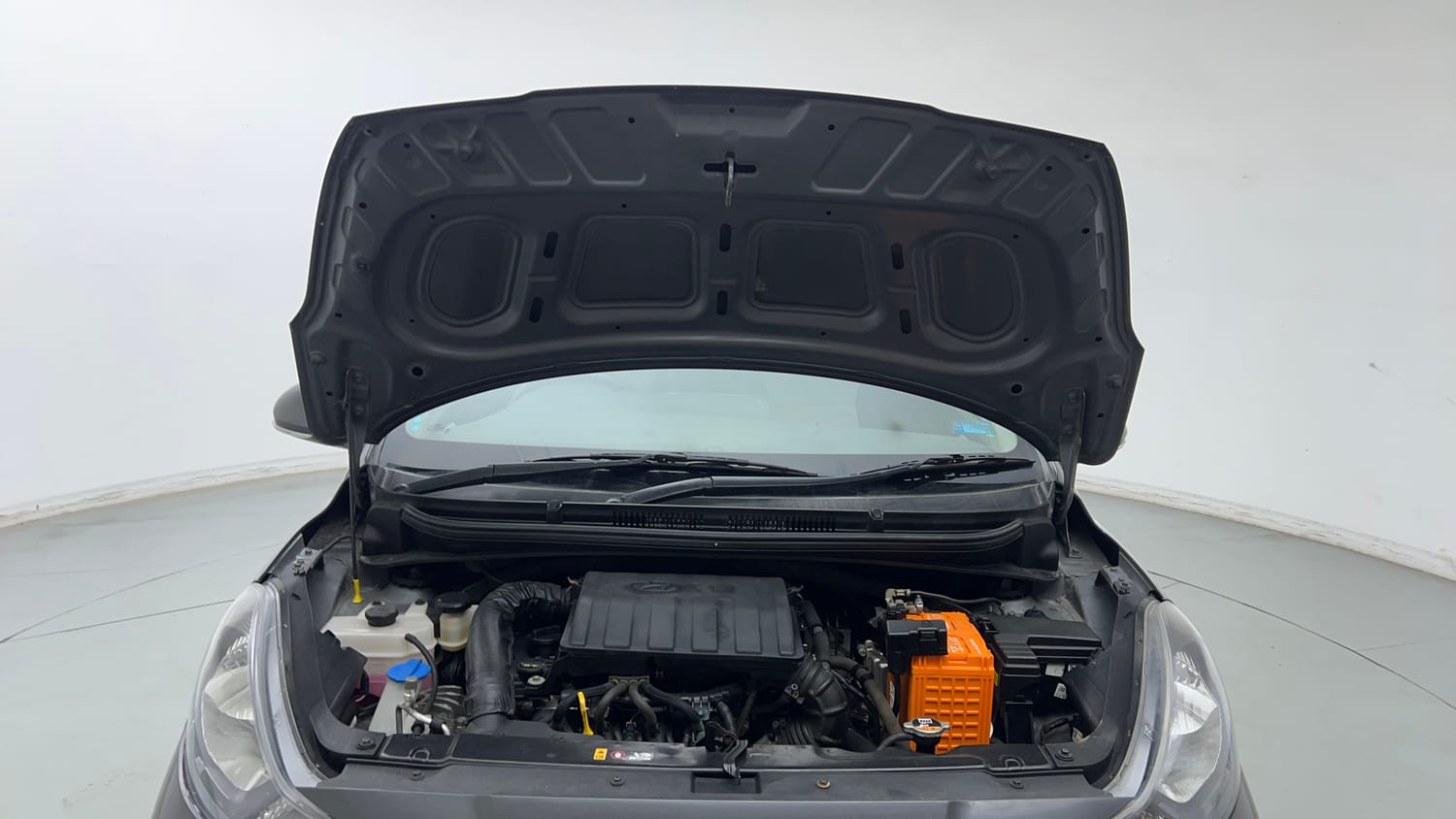 Used 2023 Hyundai Aura SX 1.2 CNG Cng Manual engine ENGINE & BONNET OPEN FRONT VIEW
