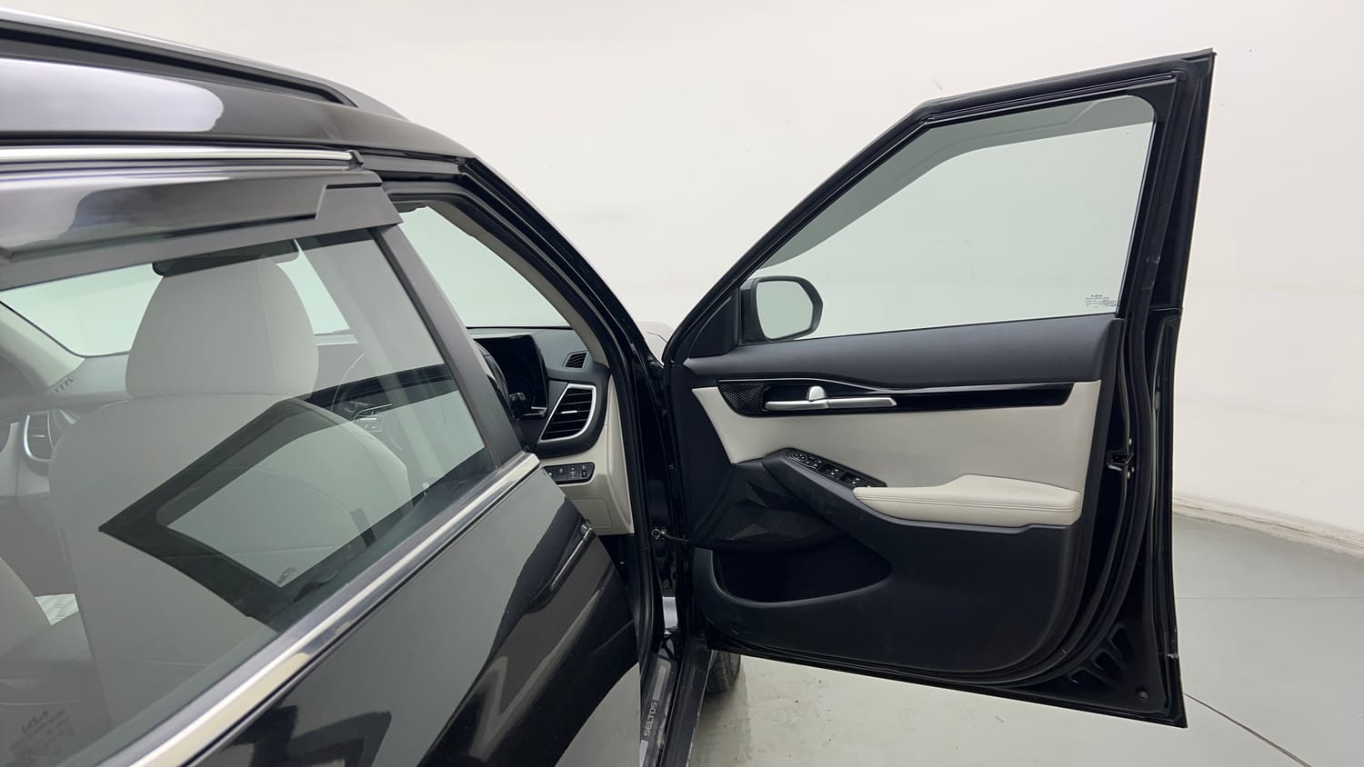 Used 2023 kia Seltos HTX 1.5 Petrol IVT Petrol Automatic interior RIGHT FRONT DOOR OPEN VIEW