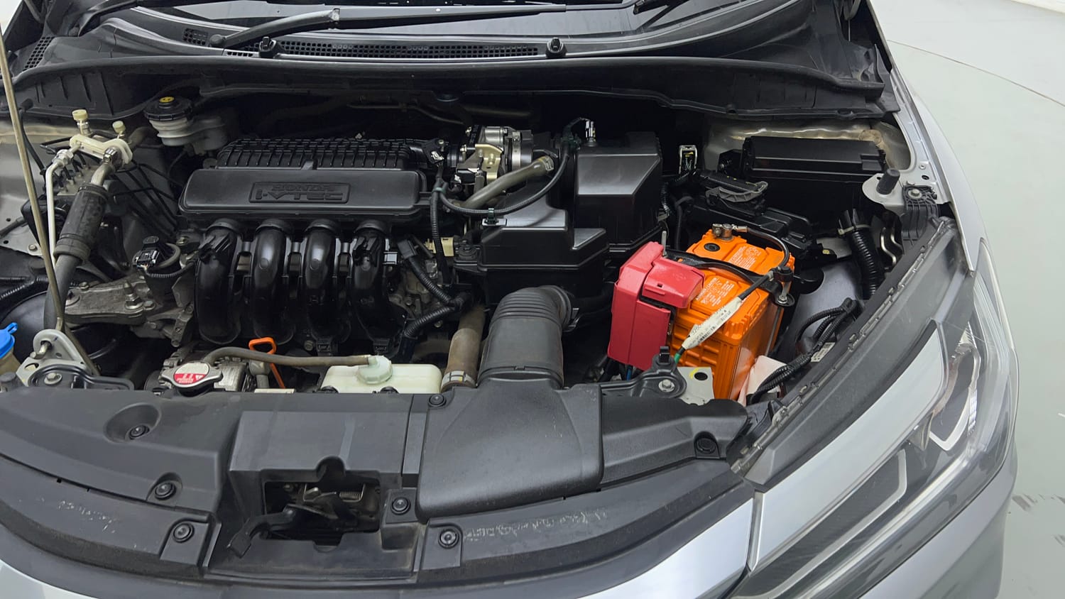 Used 2019 Honda City V Petrol Petrol Manual engine ENGINE LEFT SIDE VIEW