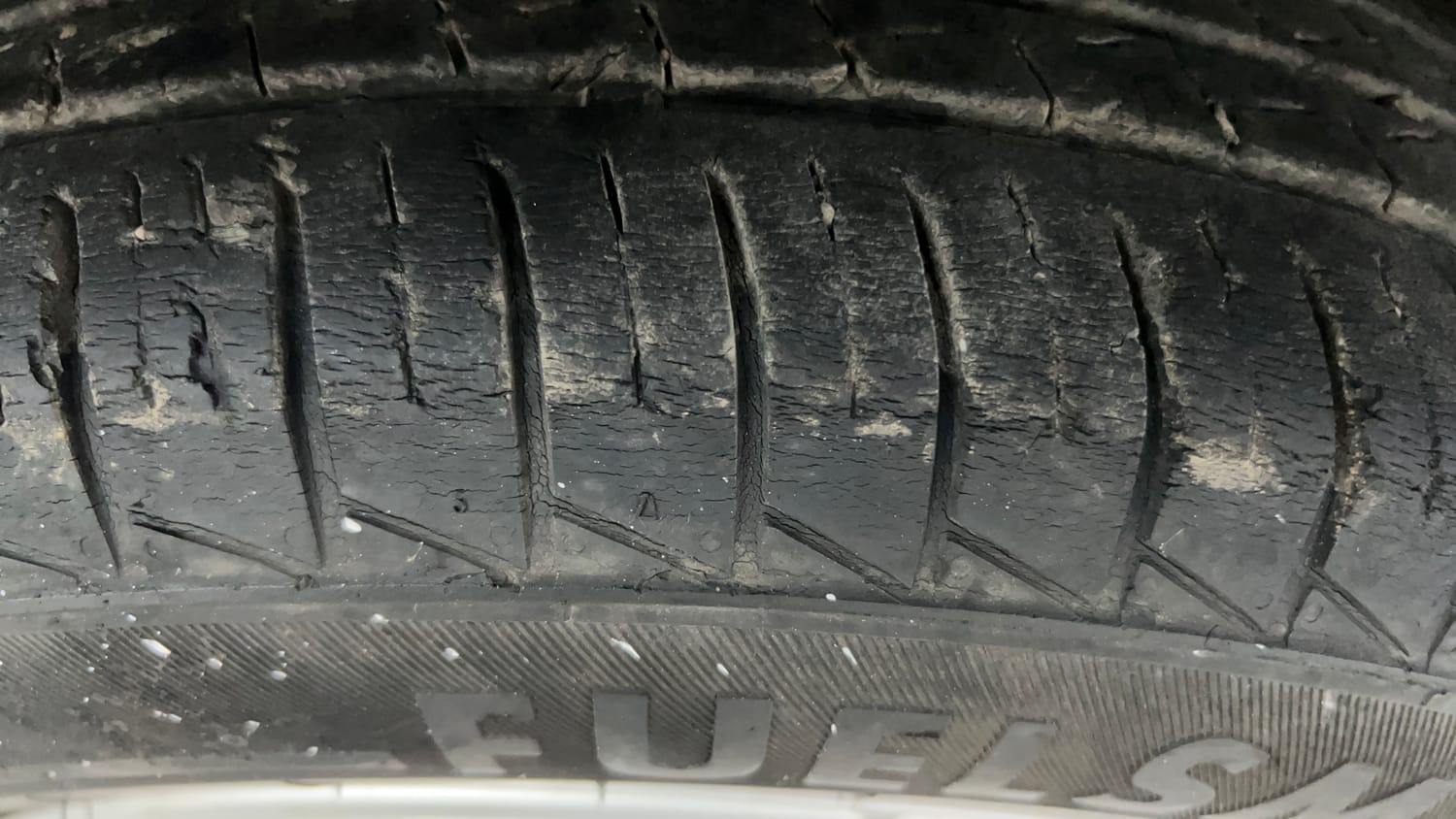 Used 2022 Renault Triber Limited Edition Petrol Manual tyres RIGHT REAR TYRE TREAD VIEW