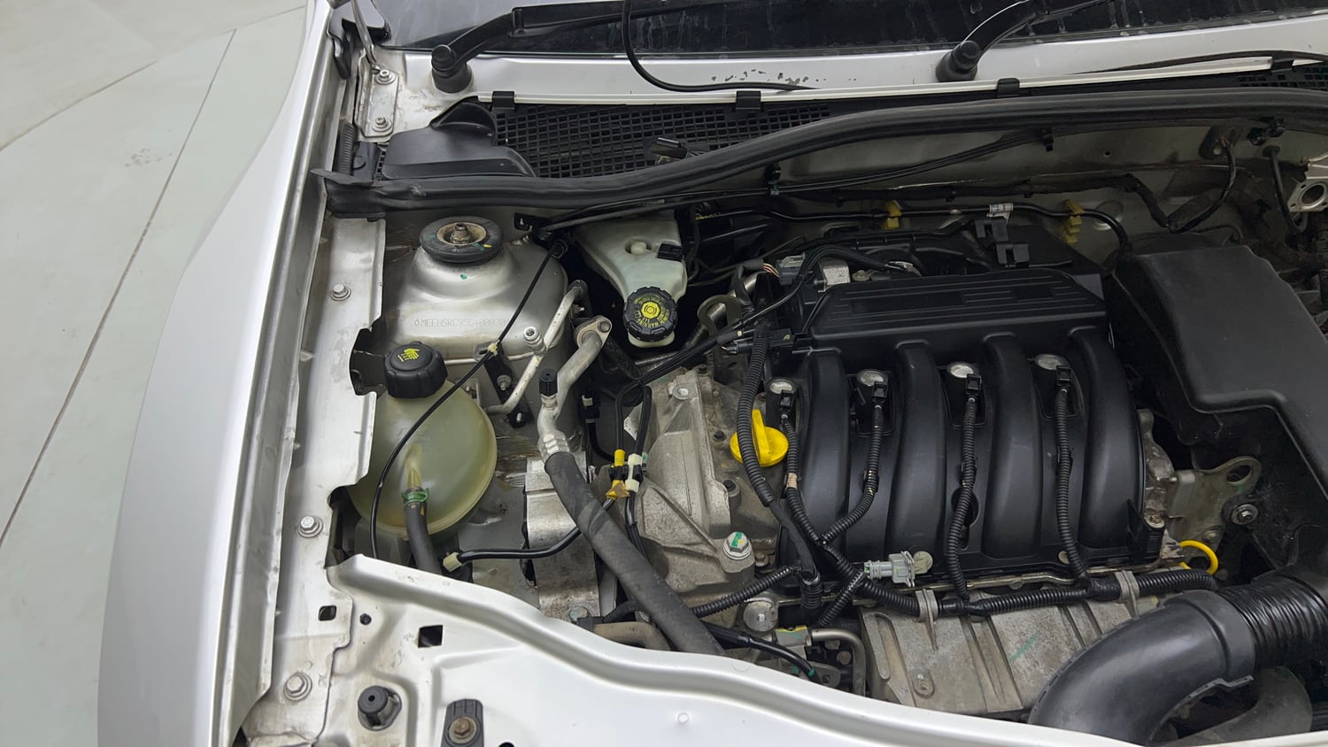 Used 2016 Renault Duster RXL Petrol Petrol Manual engine ENGINE RIGHT SIDE VIEW