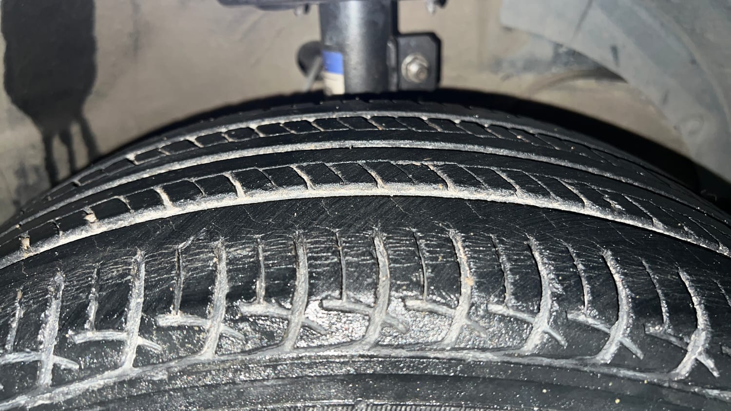 Used 2018 Maruti Suzuki Baleno Delta 1.2 Petrol Manual tyres RIGHT FRONT TYRE TREAD VIEW