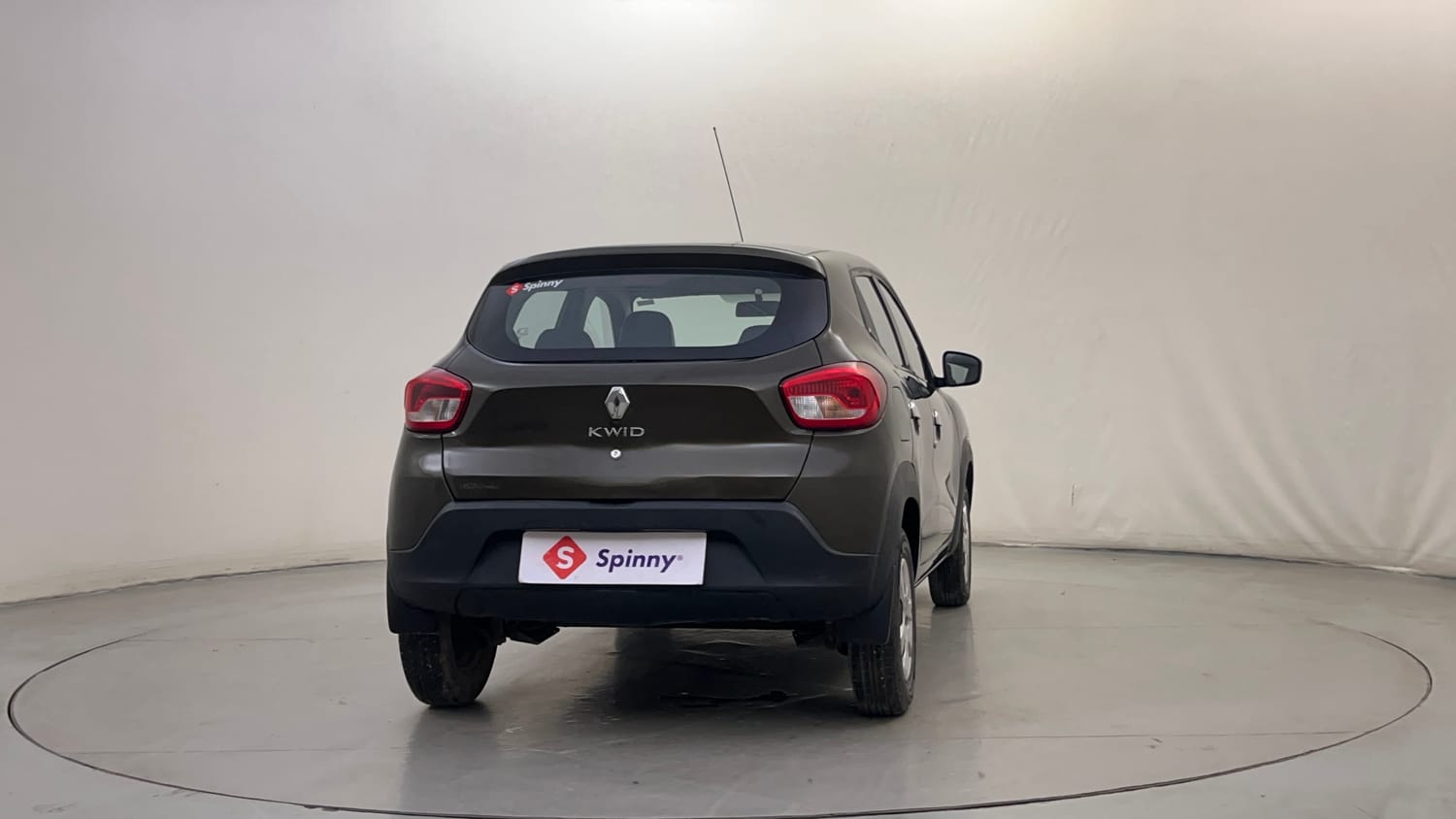 Used 2016 Renault Kwid RXL Petrol Manual exterior RIGHT REAR CORNER VIEW