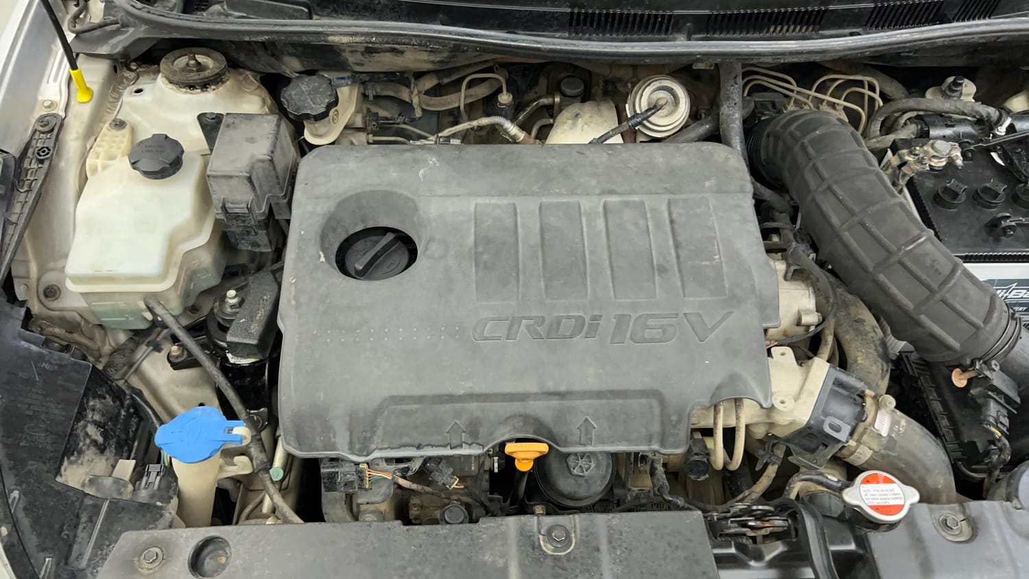 Used 2017 Hyundai Verna 1.6 CRDI SX (O) Diesel Manual engine ENGINE RIGHT SIDE VIEW