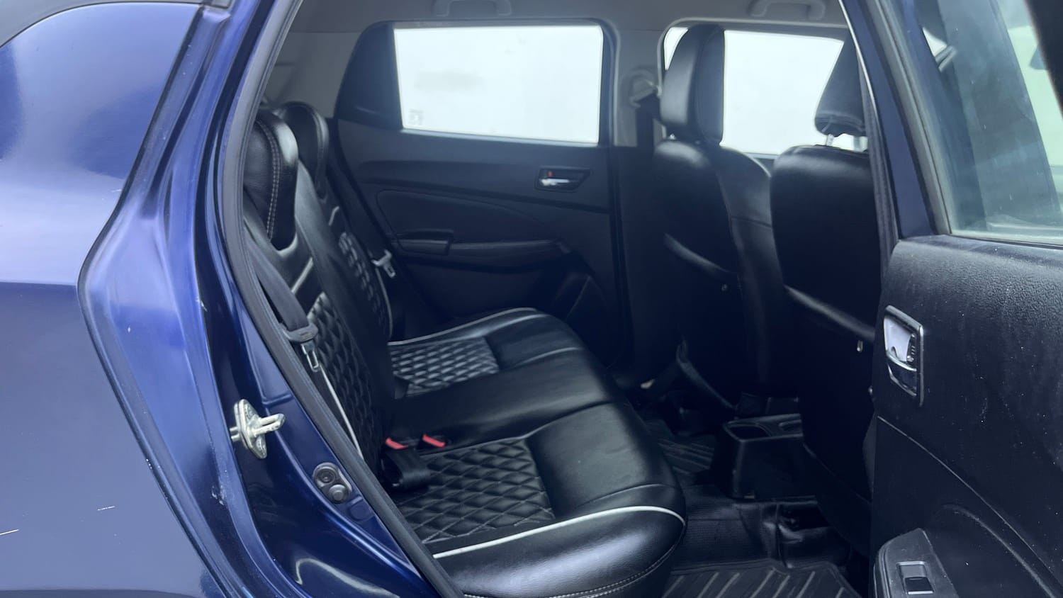 Used 2018 Maruti Suzuki Swift VXi AMT Petrol Automatic interior RIGHT SIDE REAR DOOR CABIN VIEW