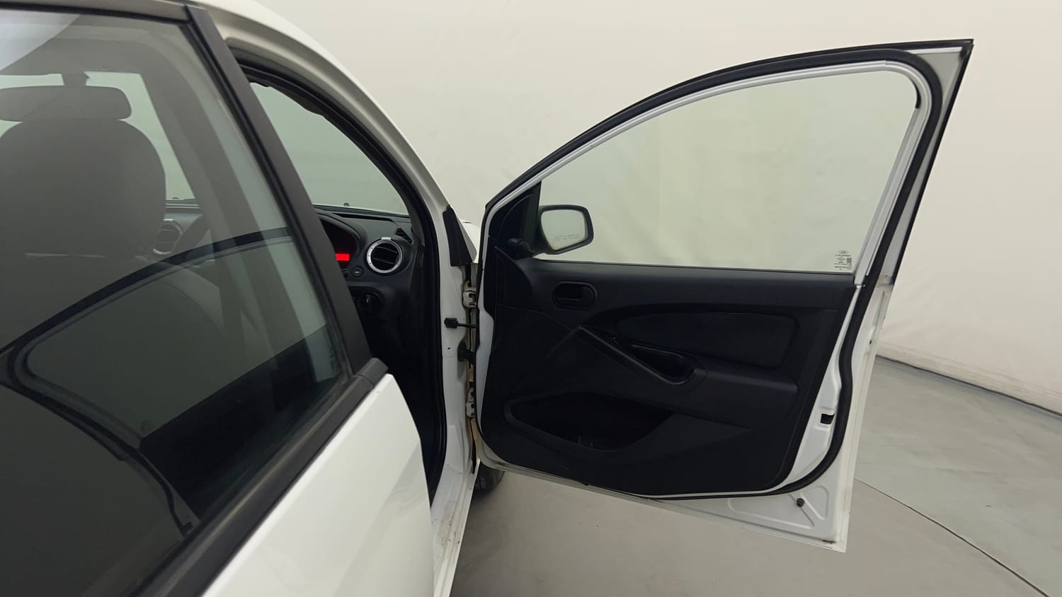 Used 2013 Ford Figo Duratorq Diesel EXI 1.4 Diesel Manual interior RIGHT FRONT DOOR OPEN VIEW