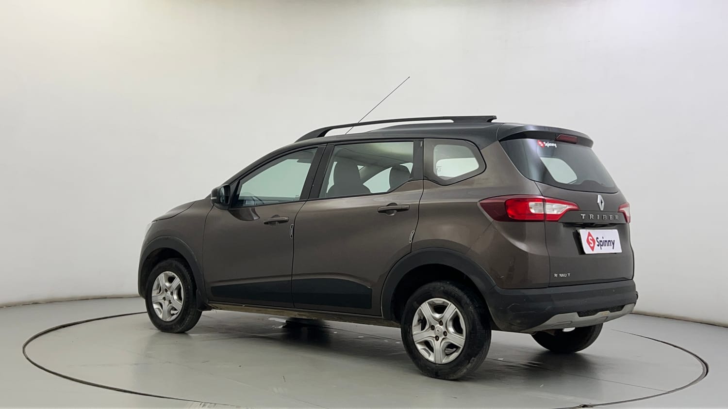 Used 2022 Renault Triber Limited Edition Petrol Manual exterior LEFT REAR CORNER VIEW