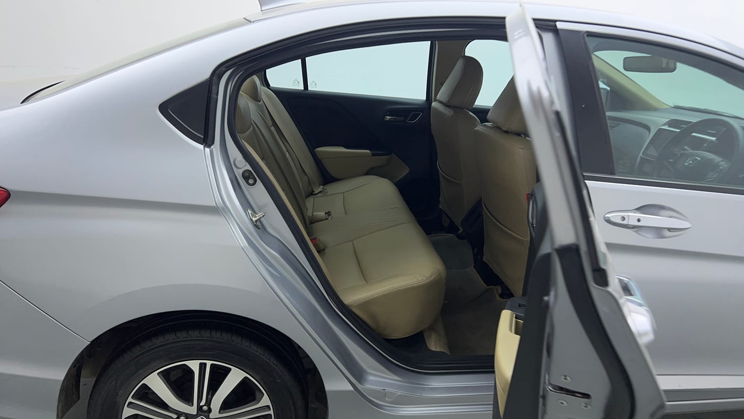 Used 2019 Honda City V Petrol Petrol Manual interior RIGHT SIDE REAR DOOR CABIN VIEW