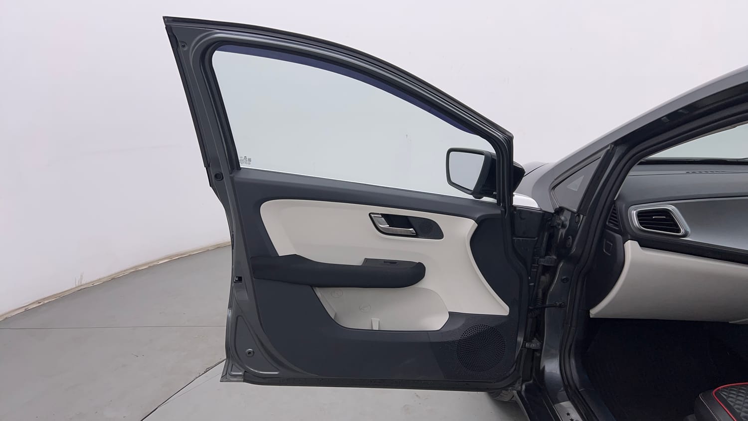 Used 2023 Tata Altroz XZA Petrol Petrol Automatic interior LEFT FRONT DOOR OPEN VIEW