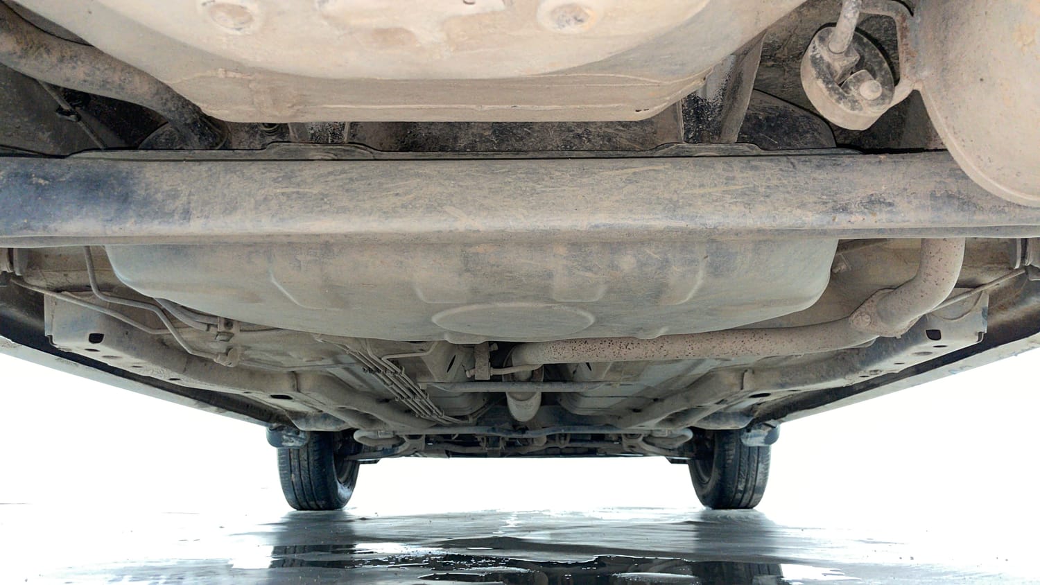 Used 2023 Tata Tiago XZ Plus CNG Cng Manual extra REAR UNDERBODY VIEW (TAKEN FROM REAR)