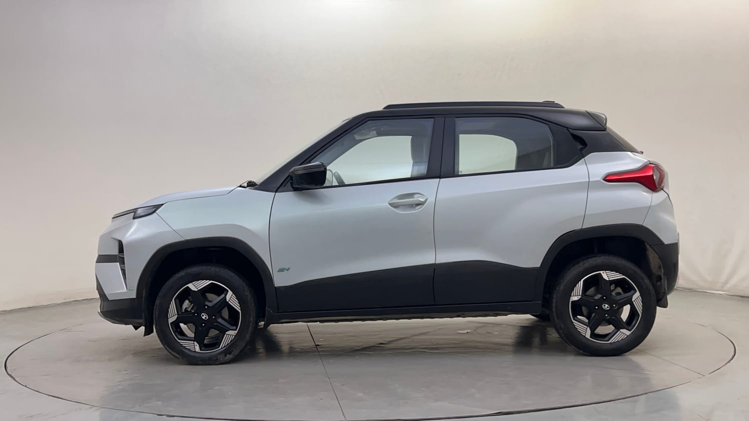 Used 2024 Tata Punch EV Empowered Plus S long Range 7.2 Fast Charger Electric Automatic exterior LEFT SIDE VIEW