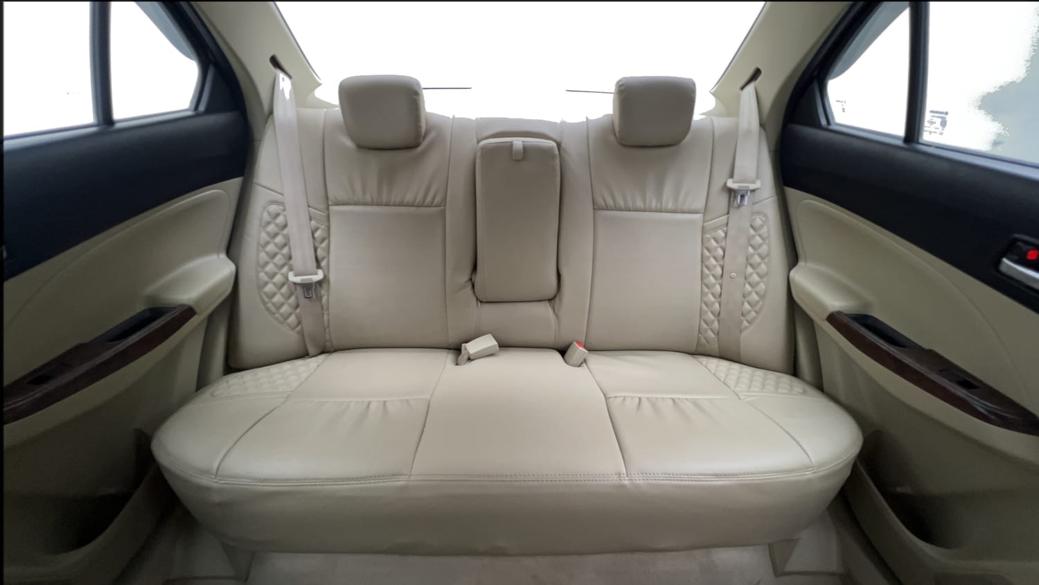 Used 2018 Maruti Suzuki Dzire VXi AMT Petrol Automatic interior REAR SEAT CONDITION VIEW