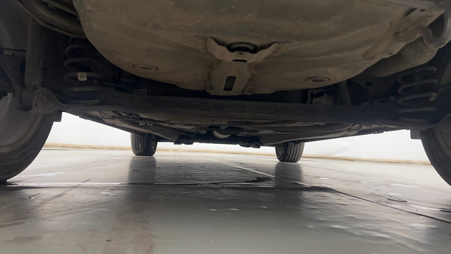 Used 2020 Toyota Glanza G CVT Petrol Automatic extra REAR UNDERBODY VIEW (TAKEN FROM REAR)