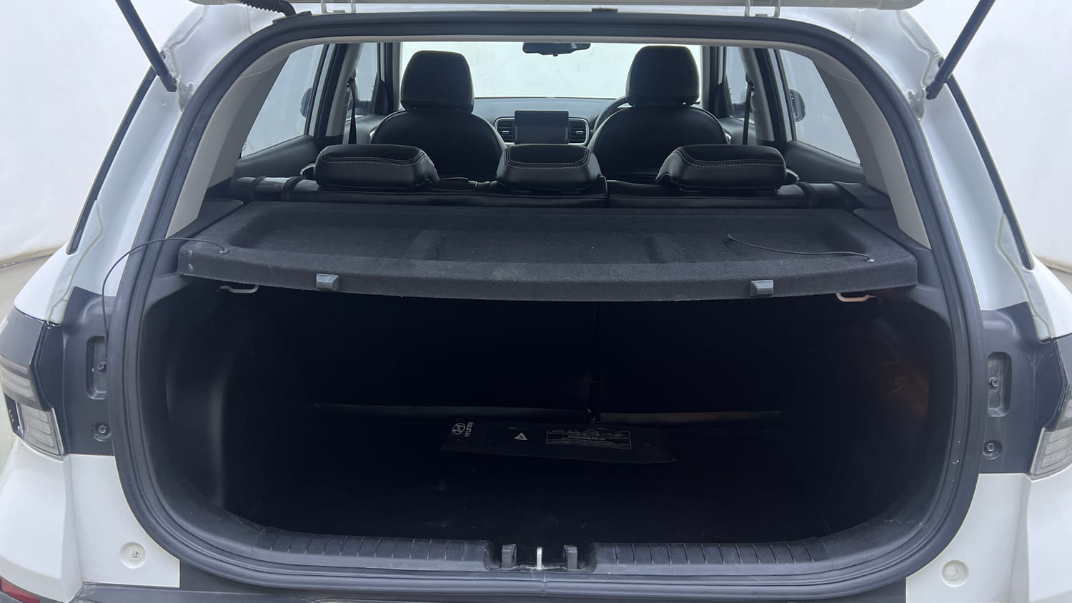 Used 2023 Hyundai Venue SX 1.2 Petrol Petrol Manual interior DICKY INSIDE VIEW