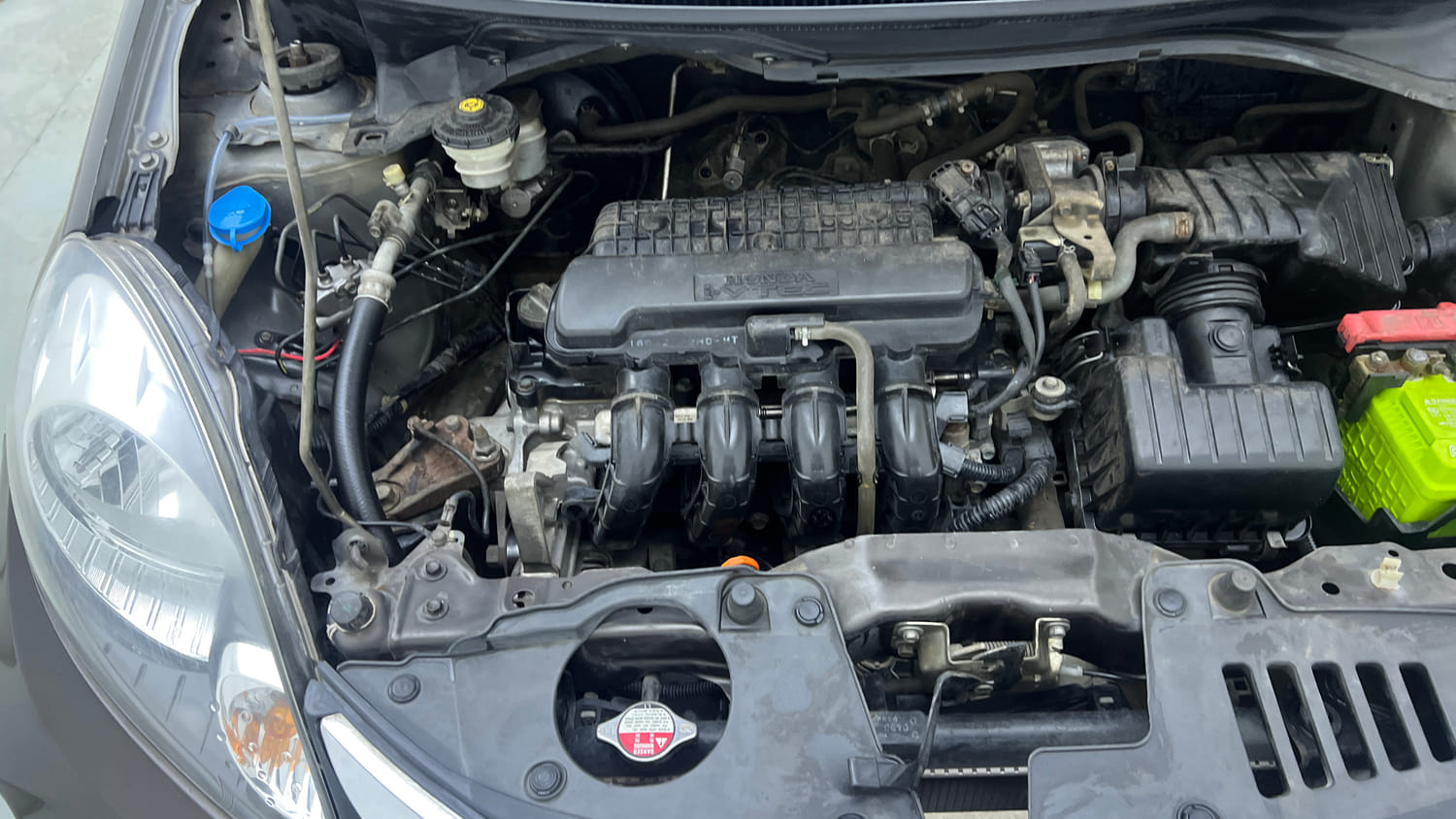 Used 2016 Honda Amaze 1.2 S i-VTEC Petrol Manual engine ENGINE RIGHT SIDE VIEW
